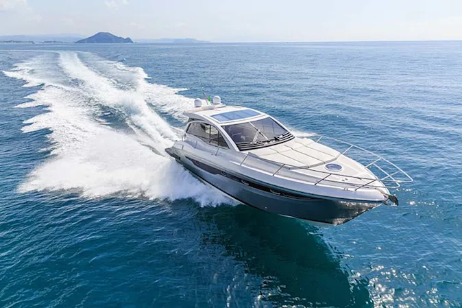  What boat is great at getting a deal? image