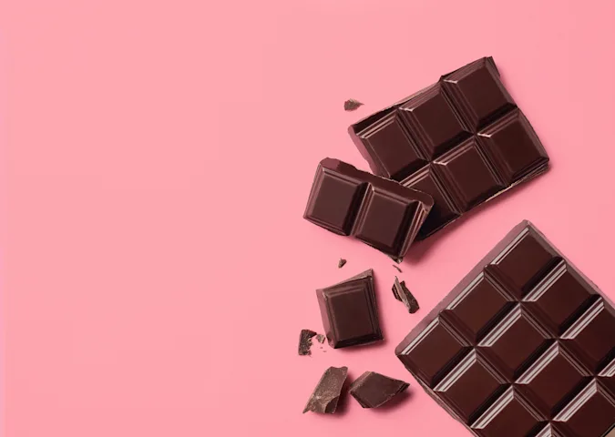 What's a bird's favorite type of chocolate? image
