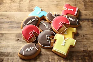 What dessert do they serve at the biggest football game of the year? image