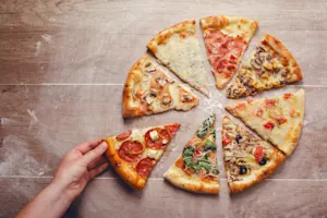 What kind of pizza loves to be in photos? image