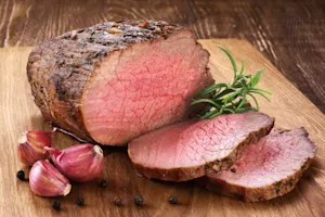 What's the difference between roast beef and pea soup? image