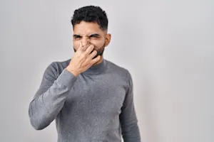 What's the smelliest part of a football field? image