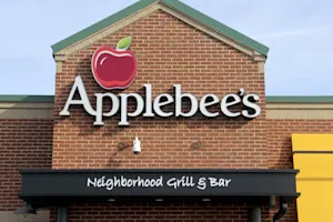 Which Star Wars® character works at Applebee's®? image